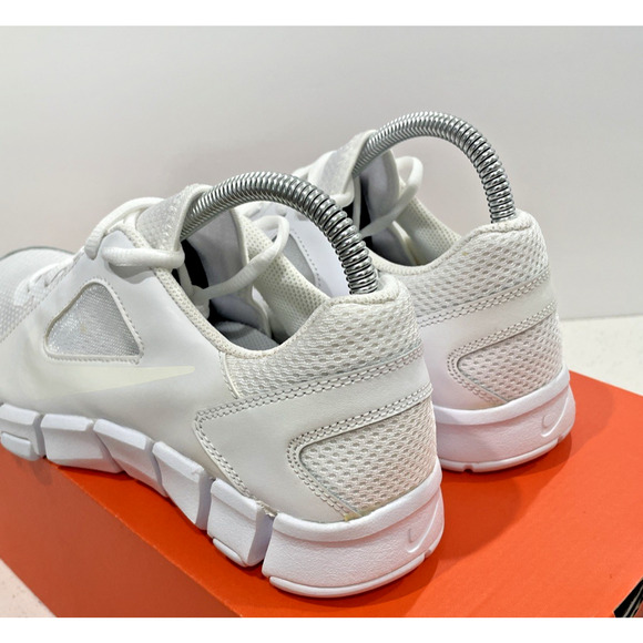 Nike Flex Show TR Sneakers White/Platinum Men’s Size 6.5 NIB - Picture 7 of 12
